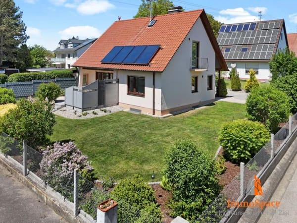 Immobilie in Adelsried - *EINZIEHEN & SOFORT WOHLFÜHLEN! - DAS PERFEKTE HAUS FÜR PAARE ODER KLEINE FAMILIEN* - Bild 1