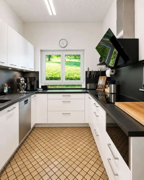 Immobilie in Oberstreu - Architektenhaus mit Panorama-Ausblick, Einliegerwohnung & 1.582 m² Grundstück - provisionsfrei! - Bild 4