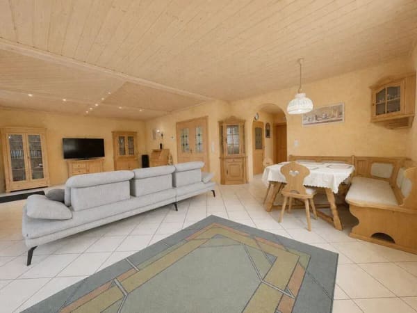 Immobilie in Wenzenbach - Wohnen mit Weitblick. Leben mit Perspektive. Einfamilienhaus in Wenzenbach - Freiwerdend! - Bild 3