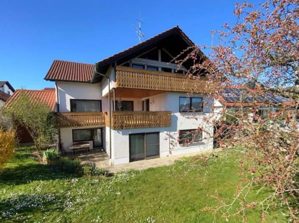 Immobilie in Berglen - Imposantes 2-Fam.-Haus mit Einliegerwohnung, 2 Garagen, Garten und überwältigender Aussicht - Bild 0