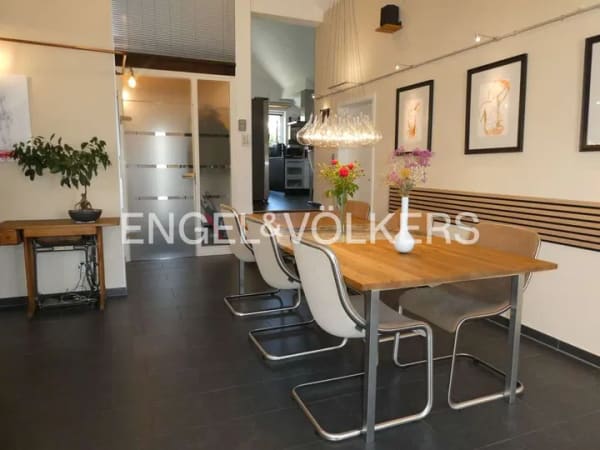 Immobilie in Kirchentellinsfurt - Luxuriöse Dachetage mit EBK, Balkon, Garage und Carport • Hochwertige Materialien in exklusivem W... - Bild 0