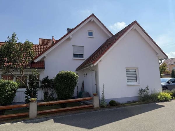 Immobilie in Ehrenkirchen - Großzügiges 2-3 Familienhaus im "Landhausstil" - Bild 3