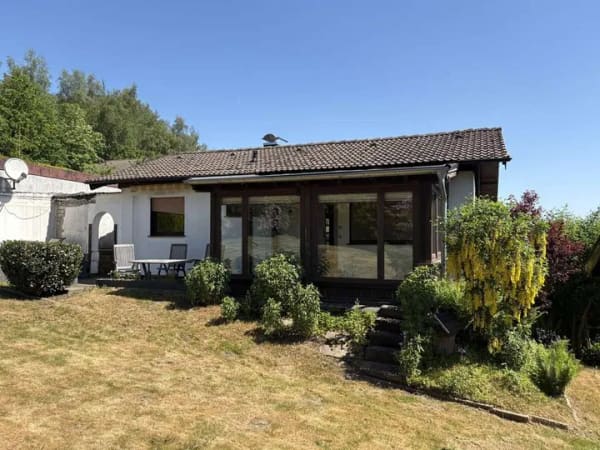 Immobilie in Meinerzhagen - VR Immo: Idyllisch gelegenes Ferienhaus an der Listertalsperre - perfekt für Ihre Auszeit - Bild 4