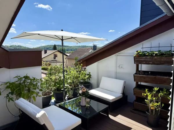 Immobilie in Mauer - Lichtdurchflutetes Wohnen mit traumhaftem Naturblick und großer Südwest-Loggia - Bild 2