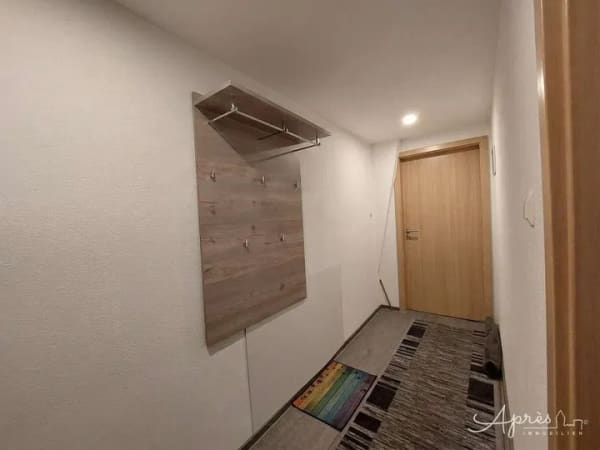 Immobilie in Vöhrenbach - Großzügige 5-Zimmer-Wohnung mit Südbalkon, Garage und modernem Wohnkomfort - Bild 1