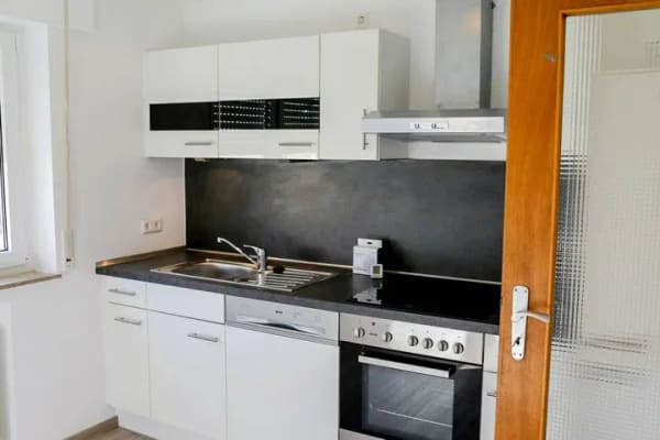 Immobilie in Lichtenwald - Attraktive Souterrainwohnung mit solider Ausstattung in ruhiger Wohnlage in Lichtenwald-Thomashardt - Bild 1