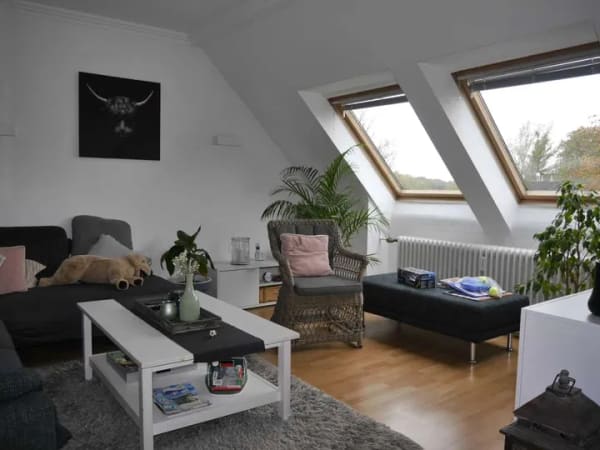 Immobilie in Rösrath - Geräumige 3,5-Zimmer-Wohnung in ruhiger Lage mit großem Gemeinschaftsgarten - Bild 1