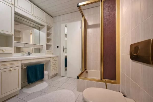 Immobilie in Aschaffenburg - Maisonette mit Lieblingsplatz-Garantie: Kachelofen, zwei Balkone und 2 Tiefgaragenstellplätzen - Bild 3