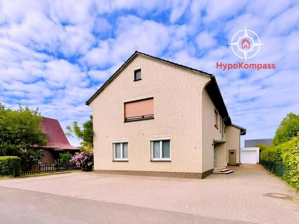 Immobilie in Weyhe - Attraktives 3-Parteienhaus in Weyhe: 297m² Wohnfläche,  großes Grundstück & sofort verfügbar - Bild 0