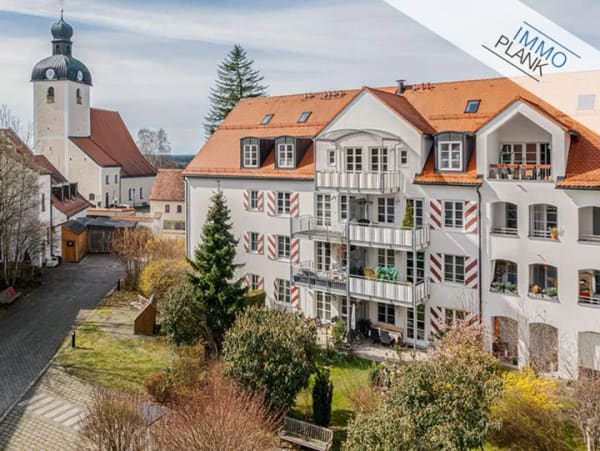 Immobilie in Egmating - Außergewöhnliche 3-Zimmer-DG-Galerie-Wohnung "Schloß Egmating" - Bild 0