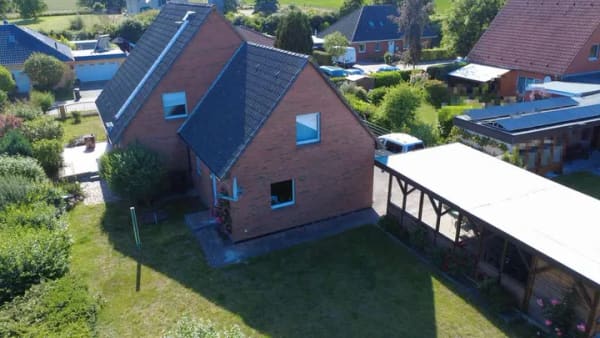 Immobilie in Jürgenshagen - Charmantes Einfamilienhaus mit Einliegerwohnung und großzügigen Nutzflächen - Bild 3