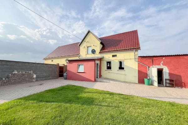 Immobilie in Wettin-Löbejün - Privatsphäre & viele Möglichkeiten -Haus in Alleinlage mit großem Grundstück zw. Merbitz und Löbejün - Bild 1