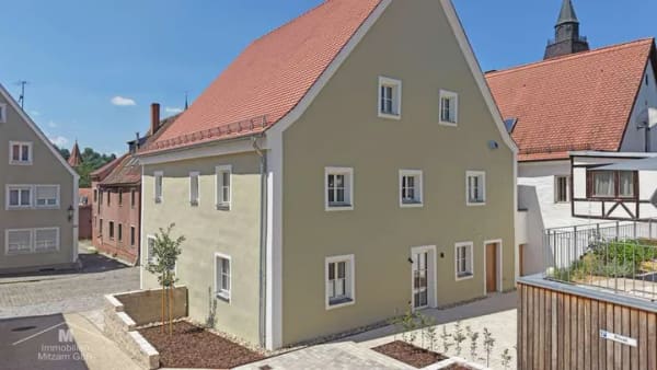 Immobilie in Berching - Energieeffizient saniertes Stadtjuwel in direkter Zentrumslage von Berching (Naturpark Altmühltal) - Bild 0