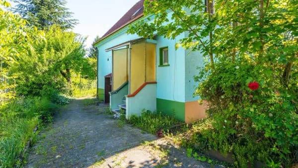 Immobilie in Singen (Hohentwiel) - Vom Rohbau zum Traumhaus – Handwerker aufgepasst - Haus mit vielen Möglichkeiten! - Bild 2