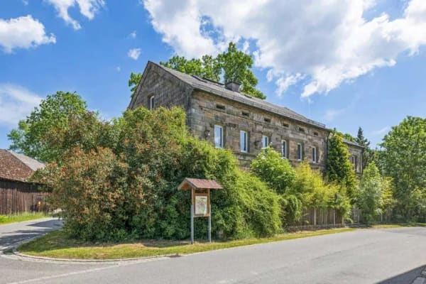 Immobilie in Speichersdorf - Romantisches Anwesen mit historischem Charme bei Speichersdorf - Bild 0