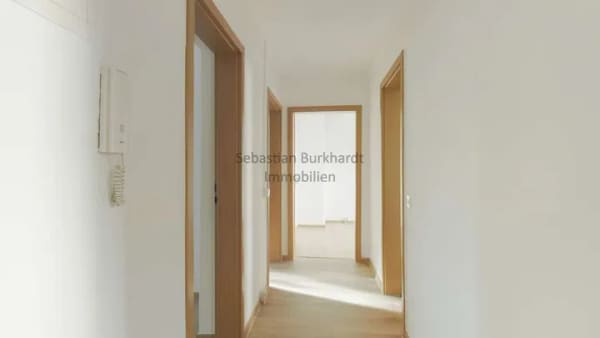 Immobilie in Ilmenau - *** günstige 4-Raum Wohnung in Gehren - Bild 2