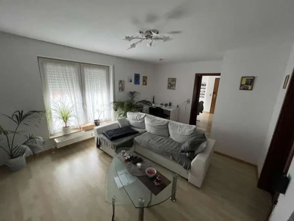 Immobilie in Laichingen - Zentral, gepflegte 3,5 Zimmerwohnung mit Balkon + Tiefgarage - Bild 2