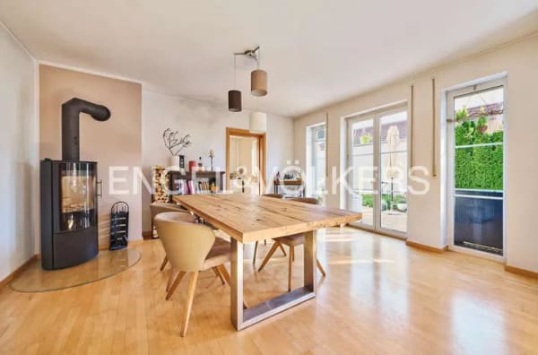 Immobilie in Sulzemoos - Familienfreundliches Einfamilienhaus mit Doppelgarage und sonnigem Garten - Bild 4