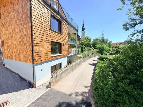 Immobilie in Altenmarkt an der Alz - Traumlage an der Alz - Luxus pur - Erstbezug - Bild 2