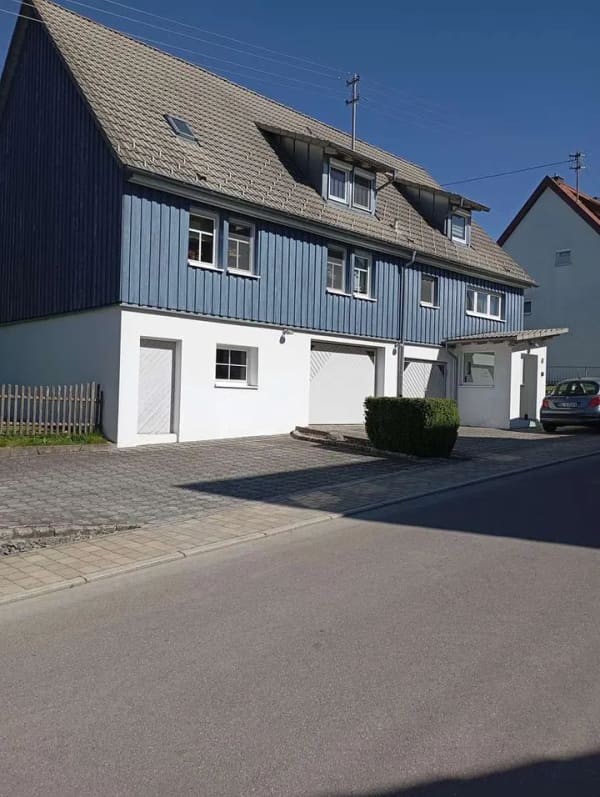 Immobilie in Winterlingen - Freistehendes Einfamilienhaus mit großem Garten - Bild 0