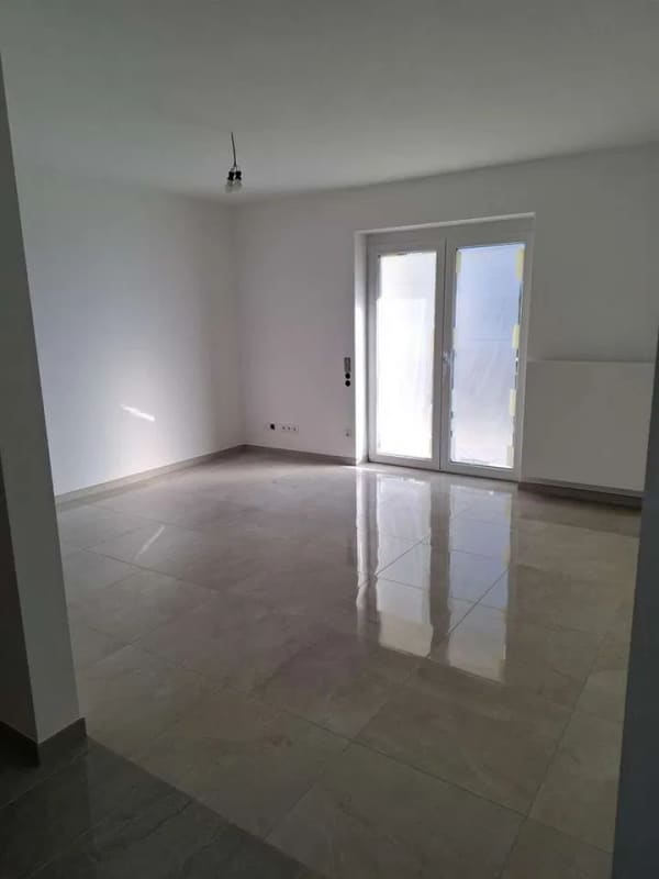 Immobilie in Albershausen - Helle 3 Zimmer Wohnung im 1.OG in Albershausen  **ohne Makler** - Bild 1