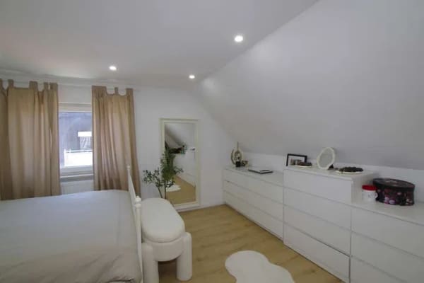 Immobilie in Lappersdorf - Dolce Vita
    Sanierte DG-Wohnung für junge Leute - Bild 2