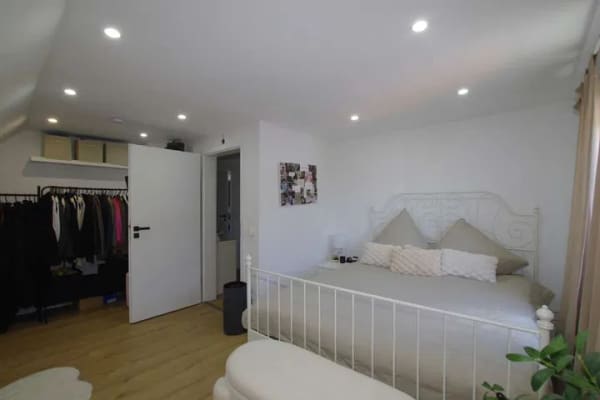 Immobilie in Lappersdorf - Dolce Vita
    Sanierte DG-Wohnung für junge Leute - Bild 4