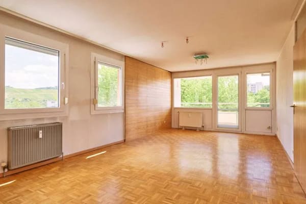Immobilie in Winnenden - Barrierefreie 4 Zimmerwohnung mit modernisiertem Tageslichtbad und Garage - Bild 0
