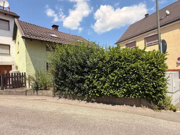 Immobilie in Vilsbiburg - Kleines Stadthaus mit viel Potential in guter Lage - Bild 2
