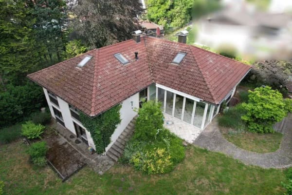 Immobilie in Uttenreuth - Exklusives Architektenhaus in idyllischer Waldrandlage von Uttenreuth - Bild 1