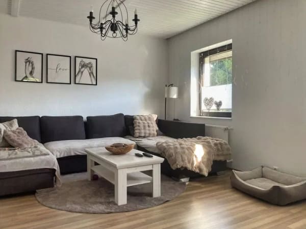 Immobilie in Sangerhausen - Viel Platz zum Wohnen und Entfalten ! - Bild 2