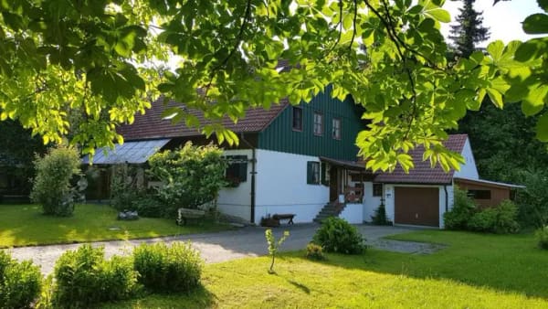 Immobilie in Tiefenbach - Provisionsfrei: Wunderschönes Holzhaus - Zweifamilienhaus (mit Sauna) - Bild 0