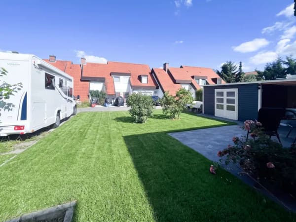 Immobilie in Röthlein - Modernisiertes Reihenmittelhaus mit vermieteter Einliegerwohnung in 97520 Röthlein – Ideal für Familien oder Kapitalanleger - Bild 1
