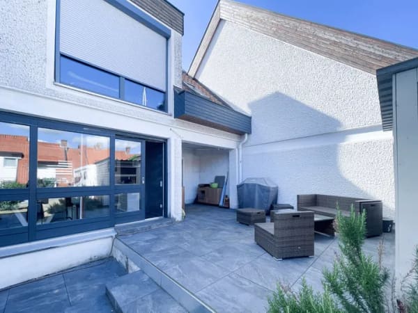 Immobilie in Röthlein - Modernisiertes Reihenmittelhaus mit vermieteter Einliegerwohnung in 97520 Röthlein – Ideal für Familien oder Kapitalanleger - Bild 3