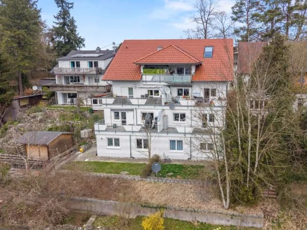 Immobilie in Aulendorf - Maisonettewohnung mit Weitblick – ruhige Lage und langfristig vermietet - Bild 2