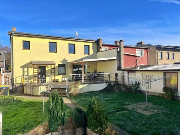 Immobilie in Dummerstorf - Wohnen vor den Toren Rostocks: DHH in Kessin nahe der Warnow, ca. 148 m² Wfl., 705 m² Grdst! - Bild 1