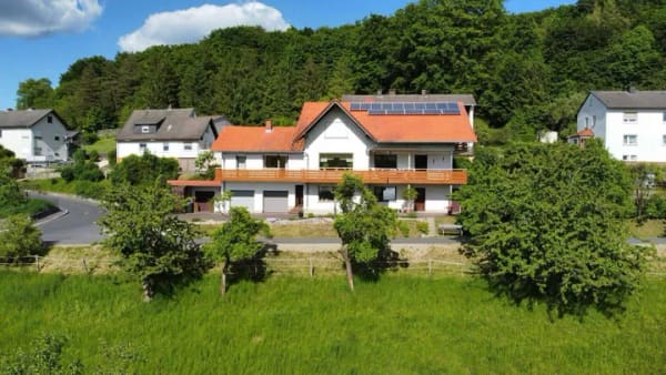 Immobilie in Schenklengsfeld - Wohnen wie andere Urlaub machen - Bild 0