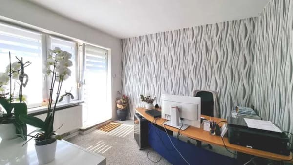 Immobilie in Utzedel - ***Gepflegtes Einfamilienhaus mit ca.1.014 m² GST , Pool, Garage, Hühnerstall, Gemüsegarten ca. 1 - Bild 2