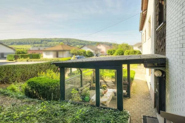Immobilie in Bad Marienberg (Westerwald) - Familienfreundliches Einfamilienhaus mit Doppelgarage und großem Platzangebot ! - Bild 4