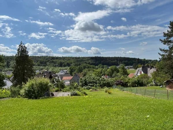 Immobilie in Schöneck - Charmante 3- Zi- Gartengeschosswohnung mit herrlicher Aussicht in Schöneck - Bild 0