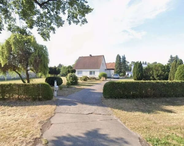 Immobilie in Roskow - Ehemalige Hofstelle mit viel Platz in Roskow, Wohnhaus - Scheune, Stall, Garagen - Bild 0