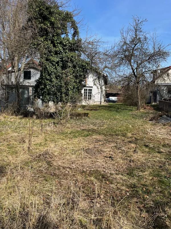 Immobilie in Kirchseeon - freistehendes 7 Zimmer EFH auf großem Grundstück mit Baurechtreserve// sofort beziehbar//provisionsf - Bild 0