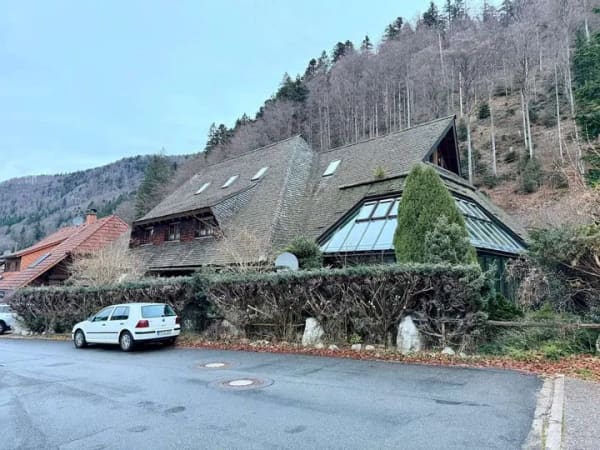Immobilie in Oberried - Besonderes Einfamilienhaus mit Einliegerwohnung in idyllischer Schwarzwaldlage - Bild 1