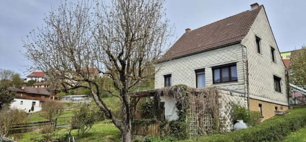 Immobilie in Dermbach - Einfamilienhaus in ruhiger ländlicher Lage! - Bild 3