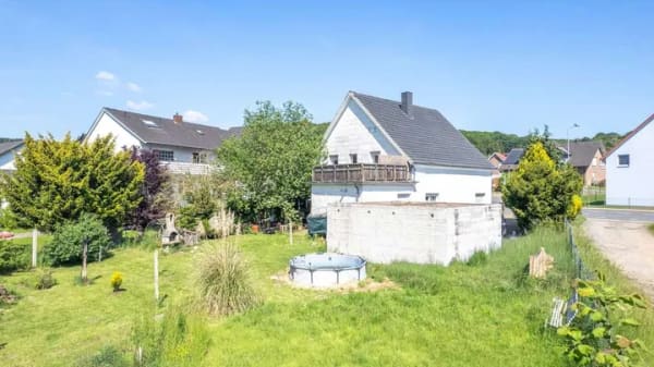 Immobilie in Vlotho - Familienglück auf großem Grundstück – Charmantes Zweifamilienhaus in Vlotho - Bild 2