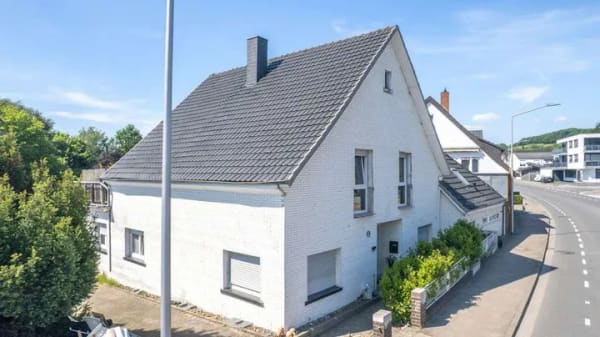 Immobilie in Vlotho - Familienglück auf großem Grundstück – Charmantes Zweifamilienhaus in Vlotho - Bild 3