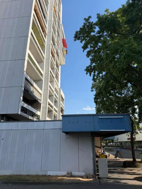 Immobilie in Frankenthal (Pfalz) - Über den Dächern von Frankenthal – 4-Zi-Wohnung im 14. OG mit Balkon & Fernblick - Bild 2