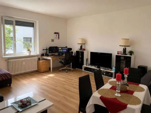 Immobilie in Philippsburg - Großzügige 4-Zimmer-Altbauwohnung mit 148,5 m² in Philippsburg - Bild 0