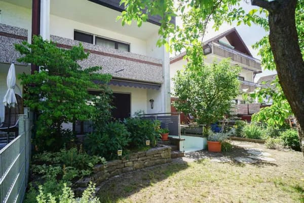Immobilie in Stutensee - Familienfreundliche Doppelhaushälfte mit großem Wohnkomfort - Bild 2