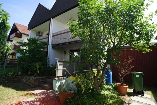 Immobilie in Stutensee - Familienfreundliche Doppelhaushälfte mit großem Wohnkomfort - Bild 3